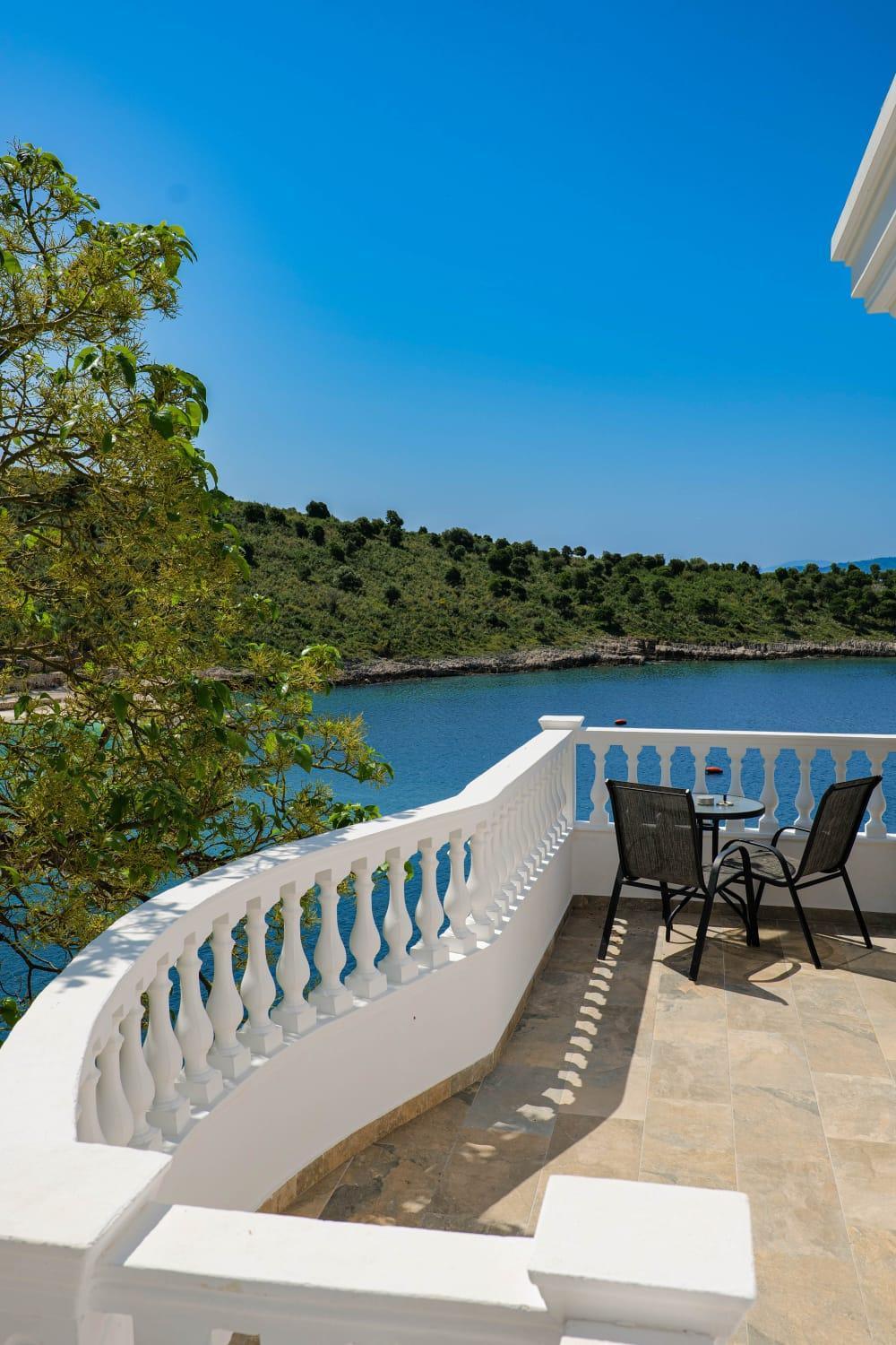 Luxury Villa Alisja Sarande With Private Beach Oda fotoğraf